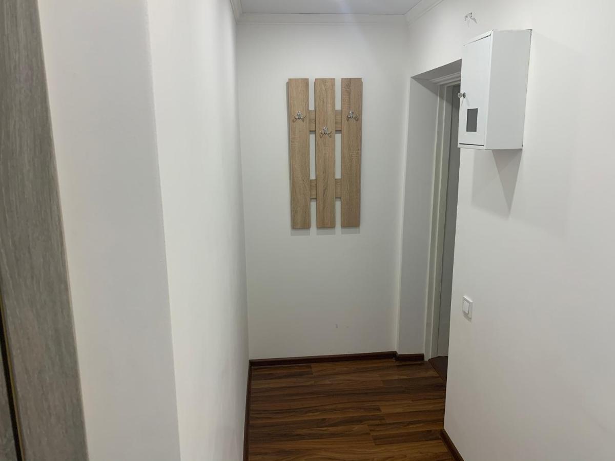 метро тараса шевченко Apartment